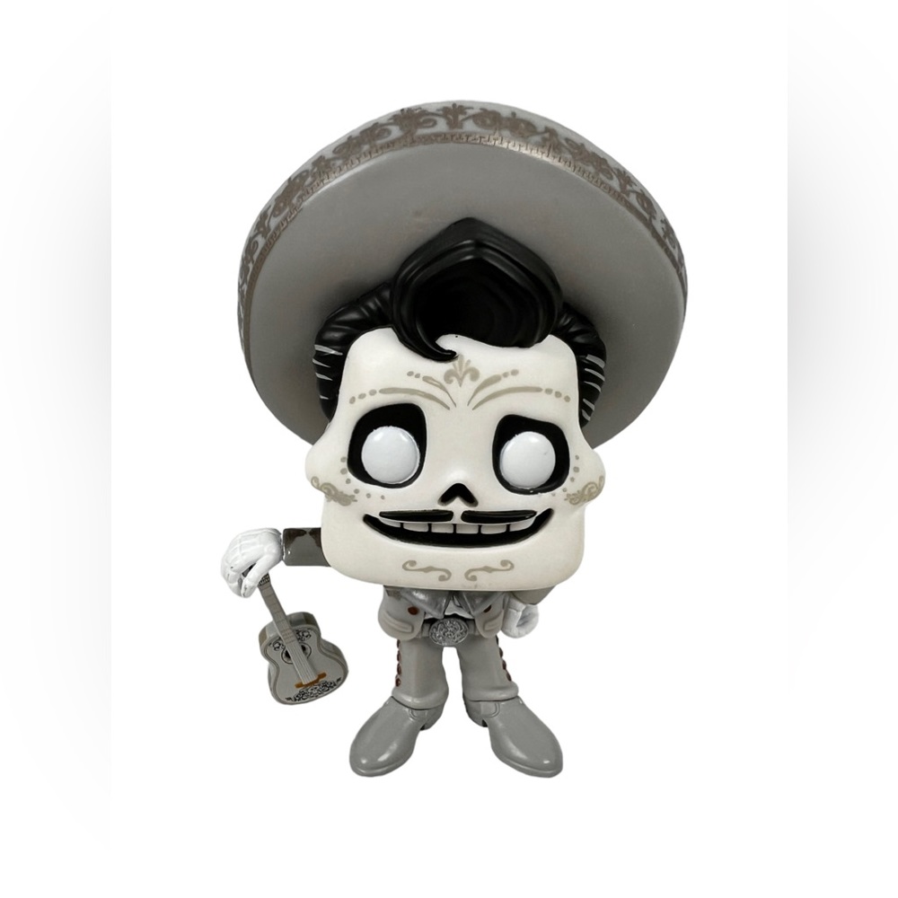Funko Pop Ernesto De La Cruz Disney Pixar Coco NO STAND #304 Loose No BOX